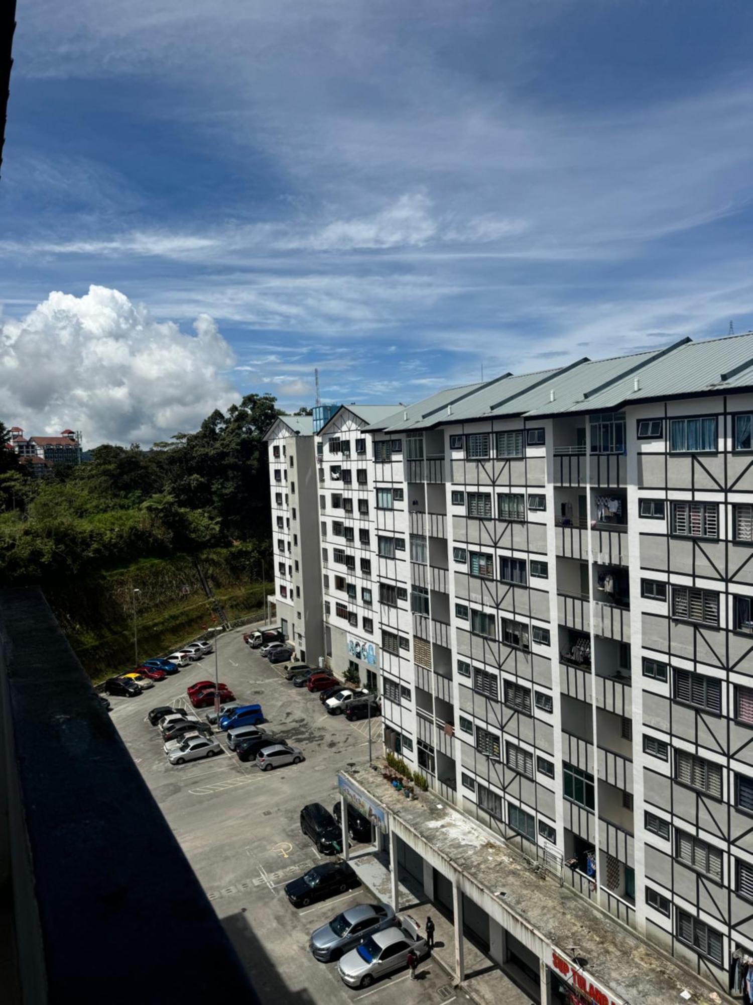 Ayaan Symphony Complementary Breakfast Apartment *